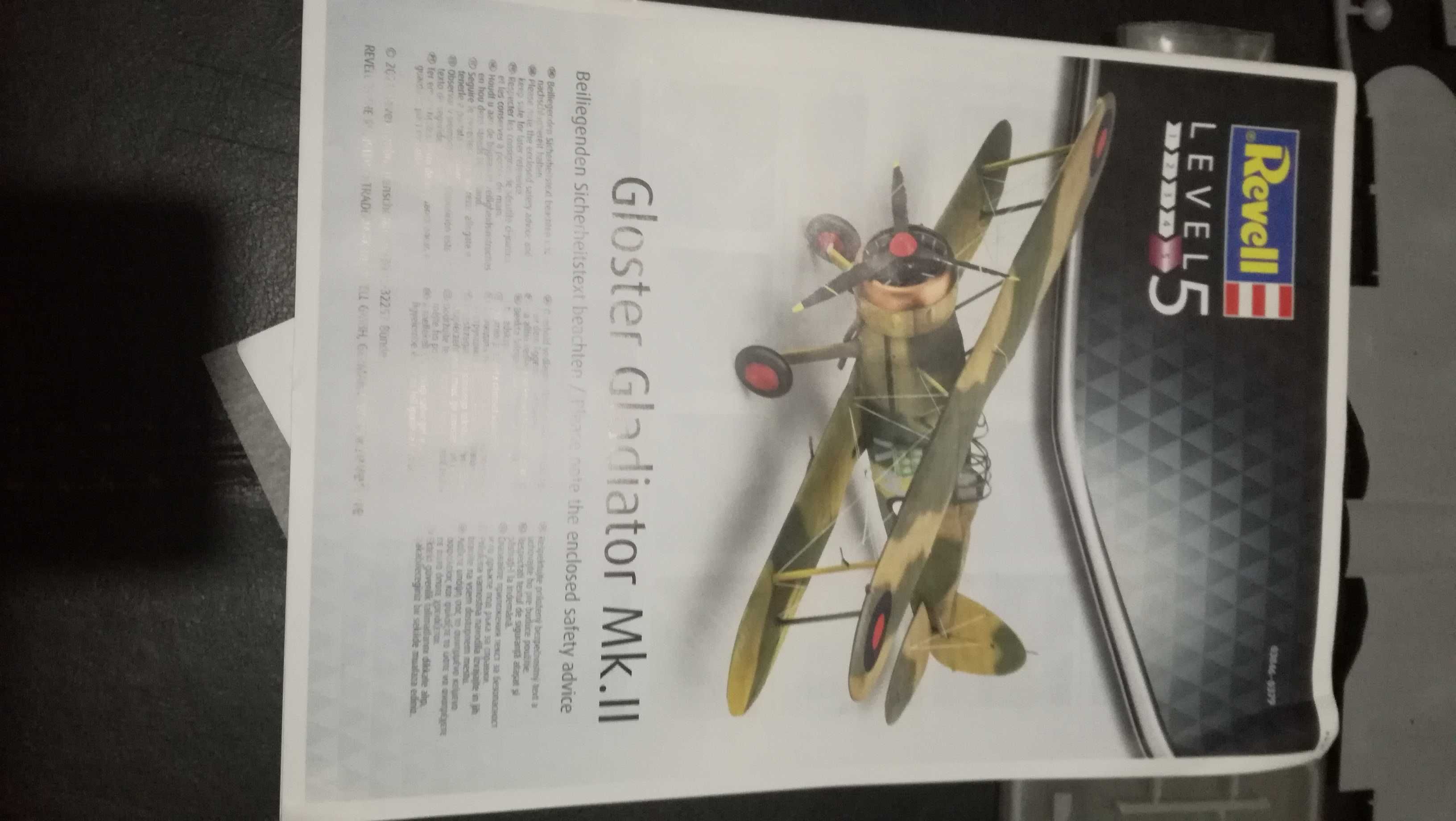 Kit Revell 1/32 - Gloster Gladiator Mk.II
