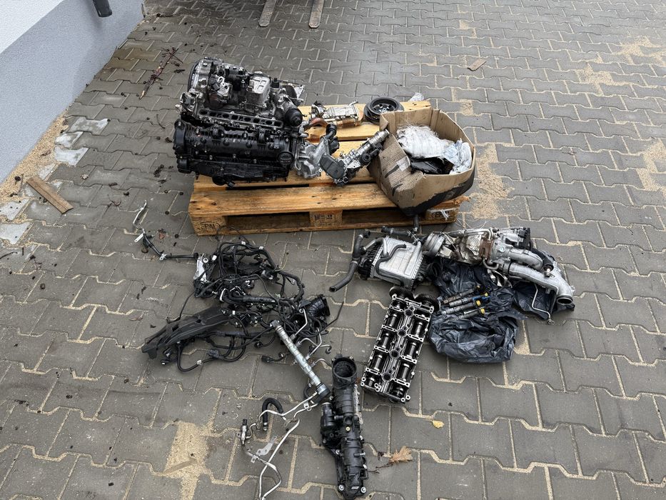 Silnik mercedes turbina 265 koń 654920 wałki chłodnica głowica 2,0