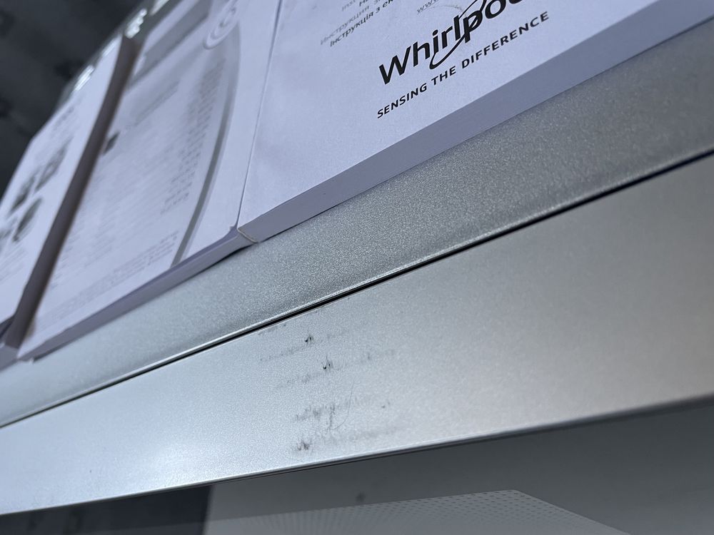 Мікрохвильова піч Whirlpool MWP 303 SB