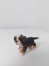 Figurka Schleich mały pies