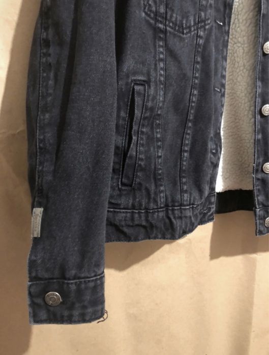 Casaco bershka (tamanho S)