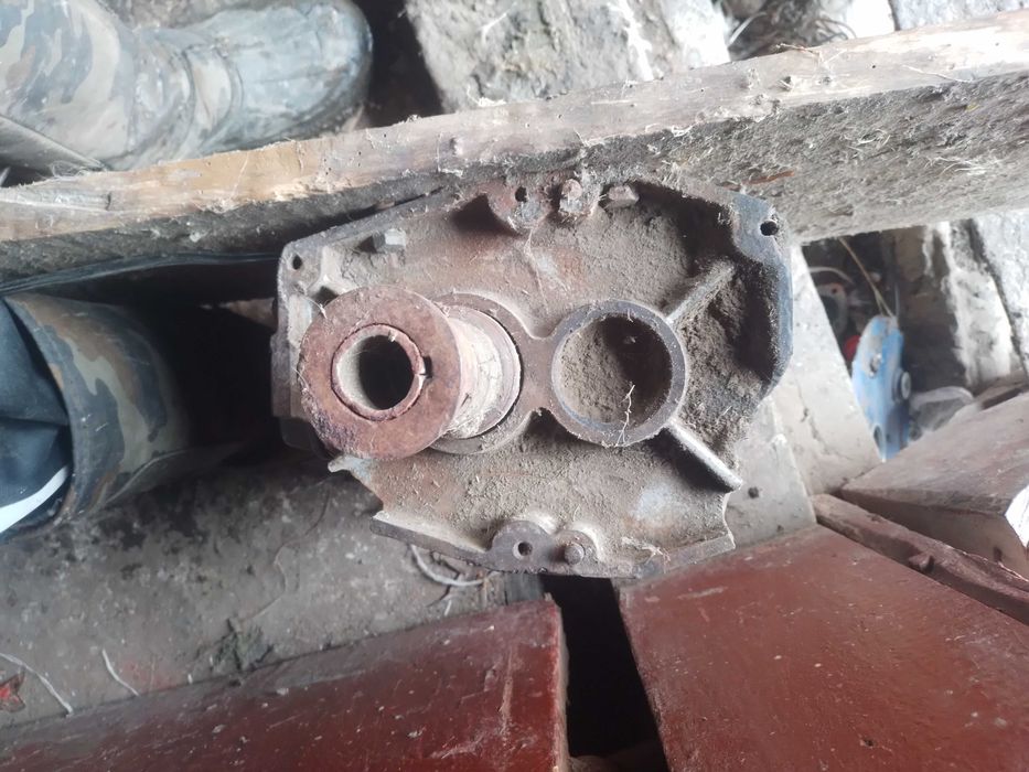 Електромотор на 220в.