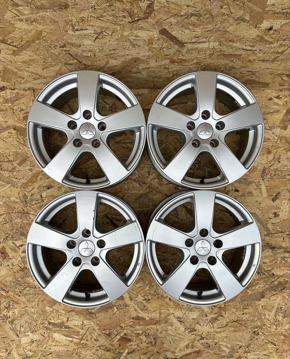 Диски5/114.3 R17 ET38 ЦО(діа)67.1 диски титани