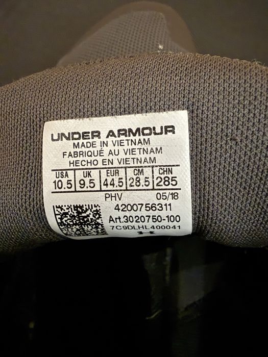 Кроссовки Under Armour ua strive 7