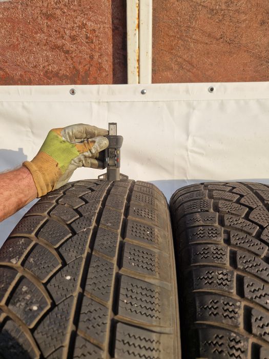 Шини зима CONTINENTAL 235/60 R18