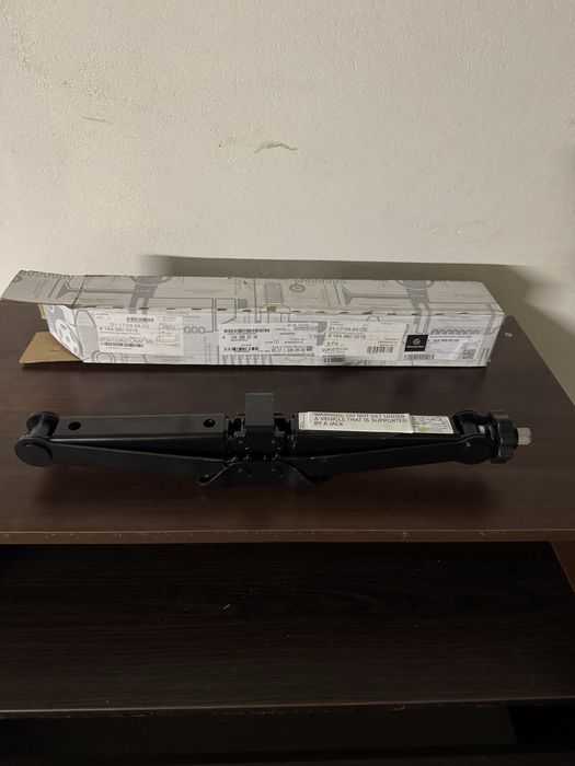 Продам домкрат підйомник мерседес