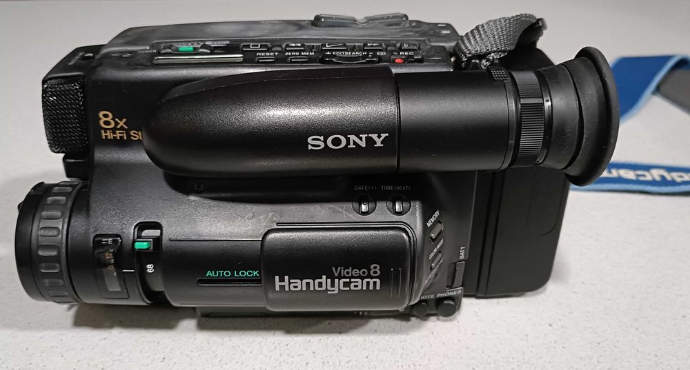 Sony Handycam Video8 (para peças / não funcional)