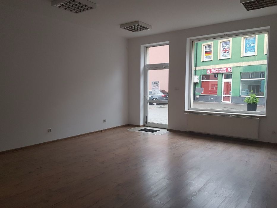 Lokal handlowo uslugiwy w centrum Koscierzyny
