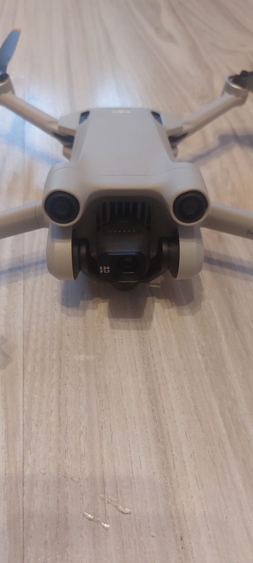 DJI Mini 3 Pro + 2 kontrolery (w tym RC z ekranem) | Stan jak nowy
