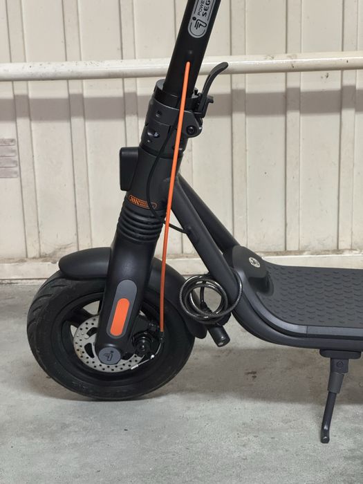 Trotinete elétrica Segway Ninebot F2 pro