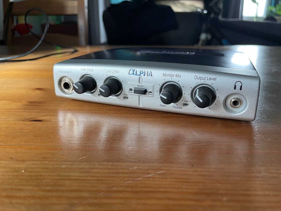 Tannoy reveal 5.1 Lexicon alpha monitory studyjne