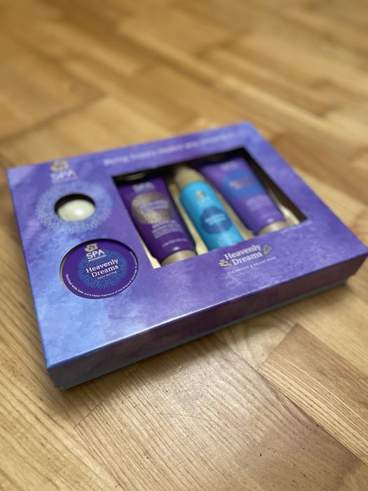 Zestaw SPA Exclusive Heavenly - Dreams. Żel, krem, peeling, kula