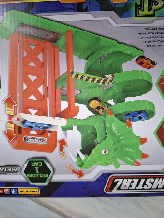 Zabawka, tor dla samochodów, smok