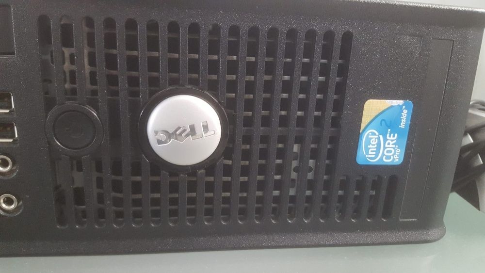 Computador para espaço Comercial