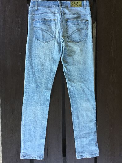Cropp Chillin Spodnie jeansowe jeans dżinsy rurki rozm 36 S