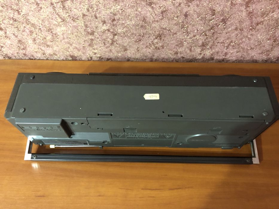 Продам магнитолу TOSHIBA SF25 середина 80ых