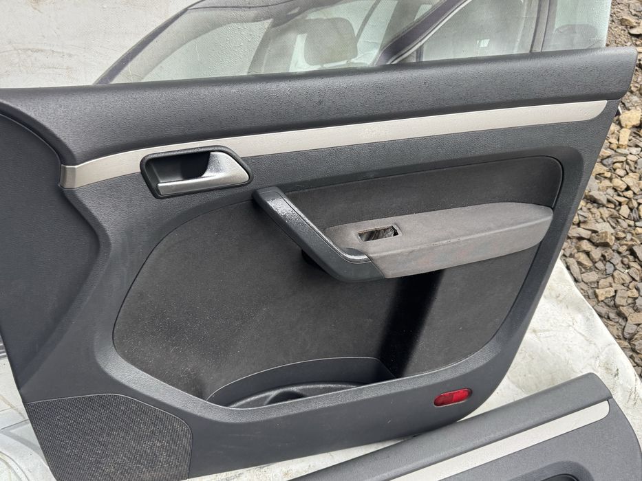 Даерні карти Touran обшивки дверей тауран туран