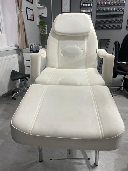 Sprzedam fotel kosmetyczny lozko