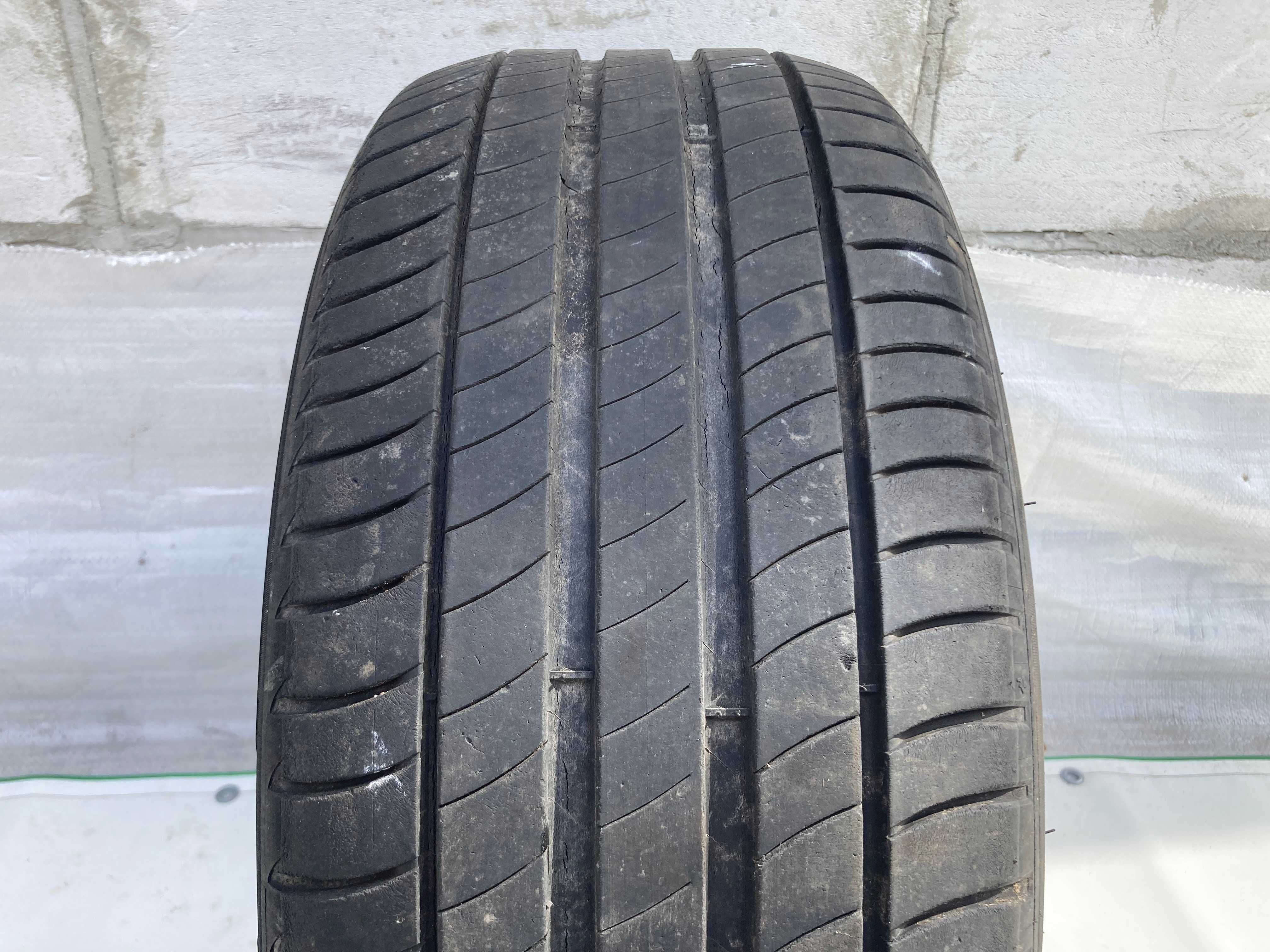 Opona letnia Michelin Primacy 3 235/45 R17 5mm 2019r