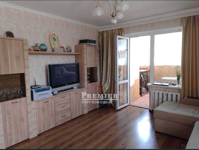Продам гарну 3-кімнатну квартиру на Сахарова