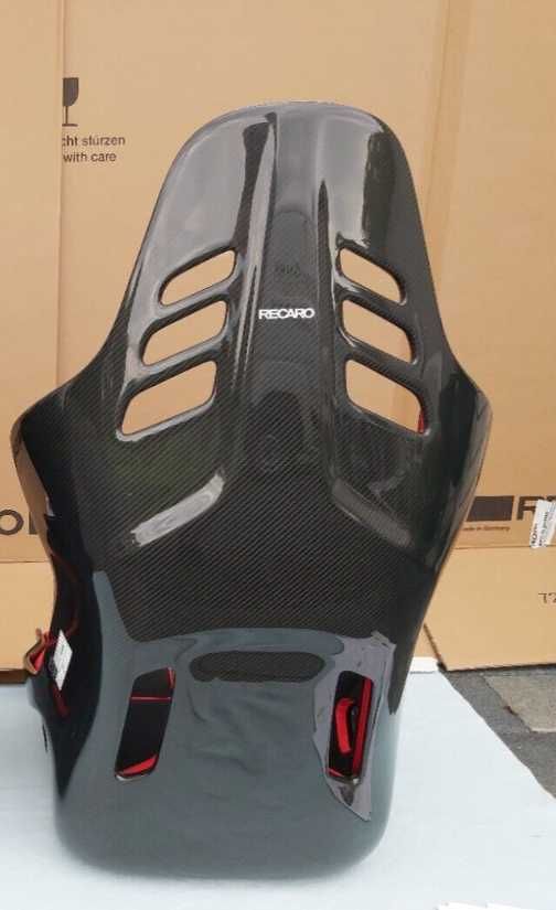 Оригінальне спортивне сидіння  RECARO 078.02.1B22