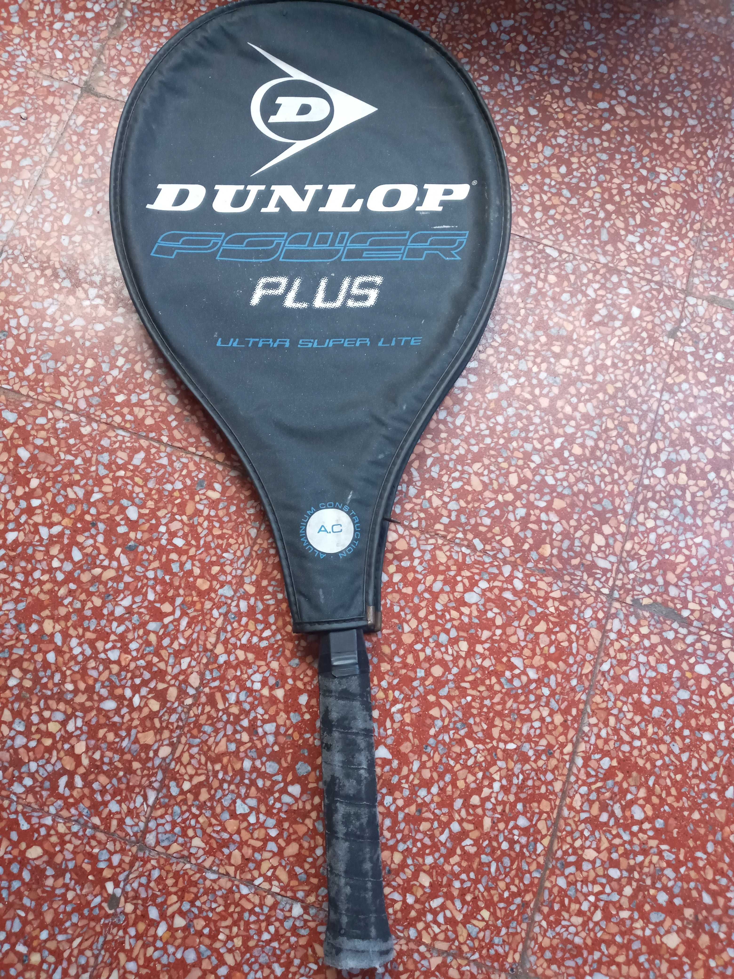 Raquete de ténis Head e Dunlop unidade