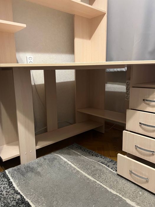 Письмовий кутовий стіл