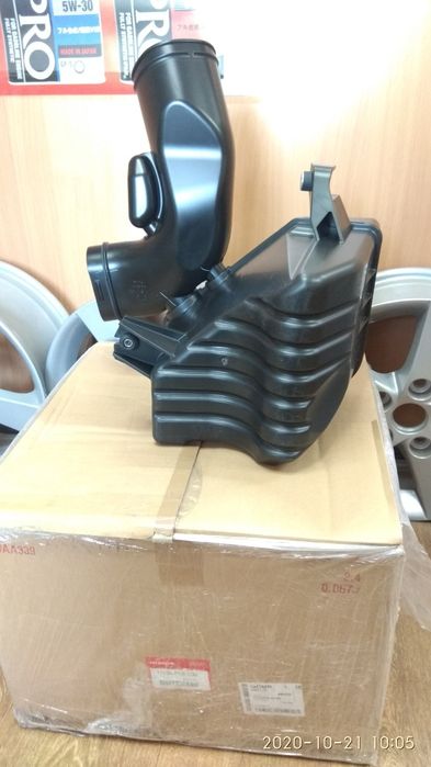 Резонатор возд фильт 2.0 2.4 Хонда Аккорд 8 2008-2012 CU 17230RL2G00