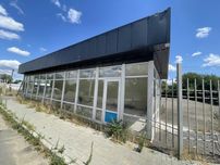 Октябрьское 90 кв.м. густонаселенный район цена 18000 грн/мес