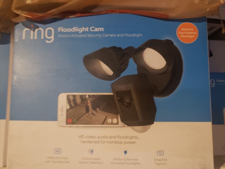 Kamera Ring Floodlight Smart WiFi z USA