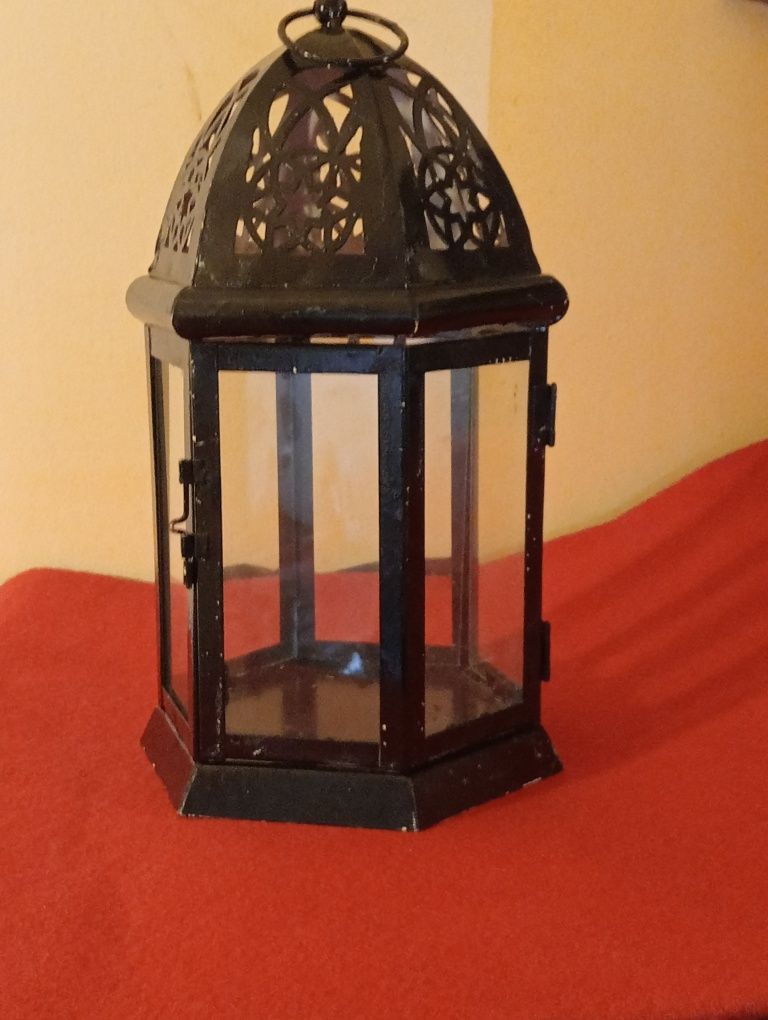 Lanterna decorativa de metal;   preço:25€