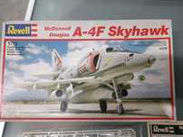 Kit Modelismo, A-4F Skyhawk, Revell, escala 1:72