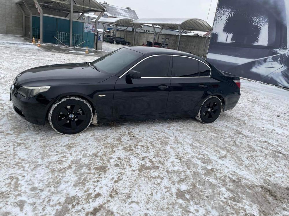 BMW E60 Sedan 2.2