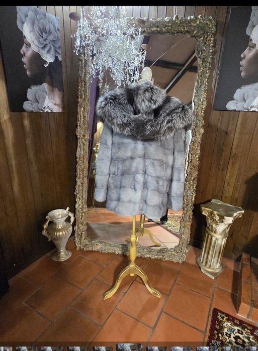 Casaco em pêlo de vison e raposa