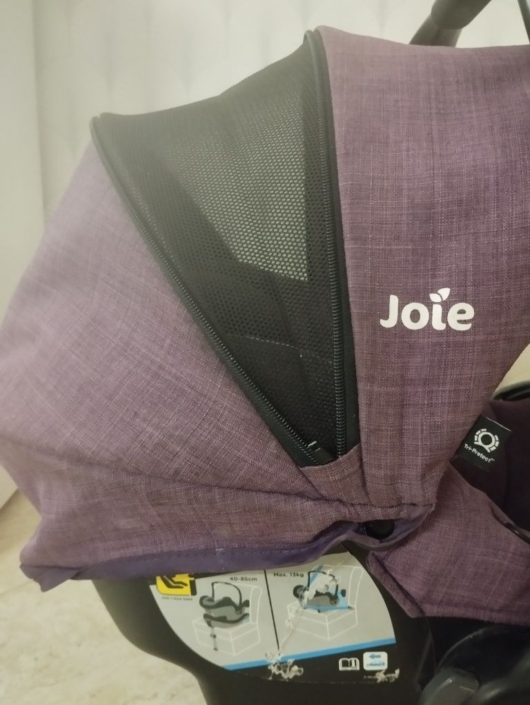 Ovo de transporte marca Joie