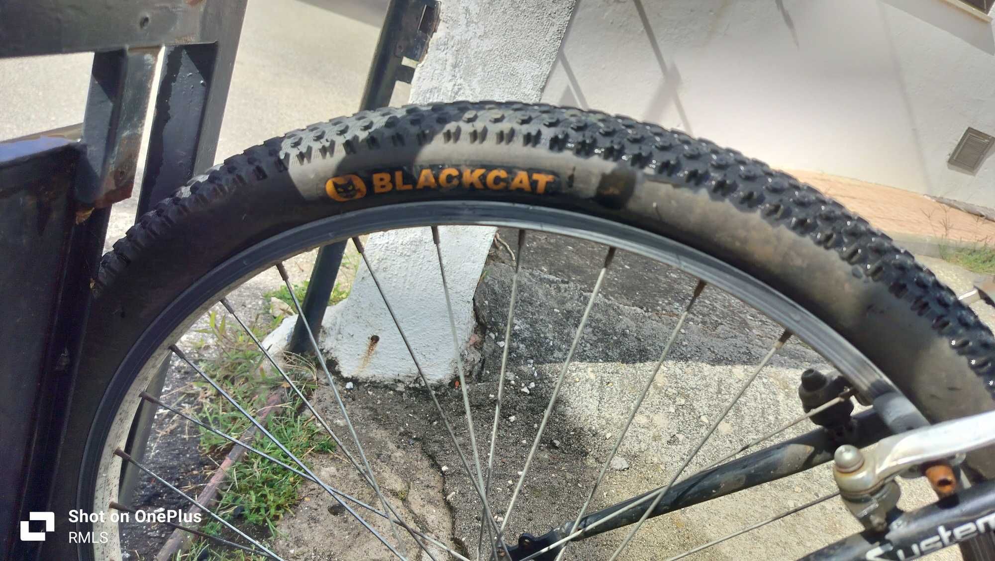 Bicicleta usada em bom estado