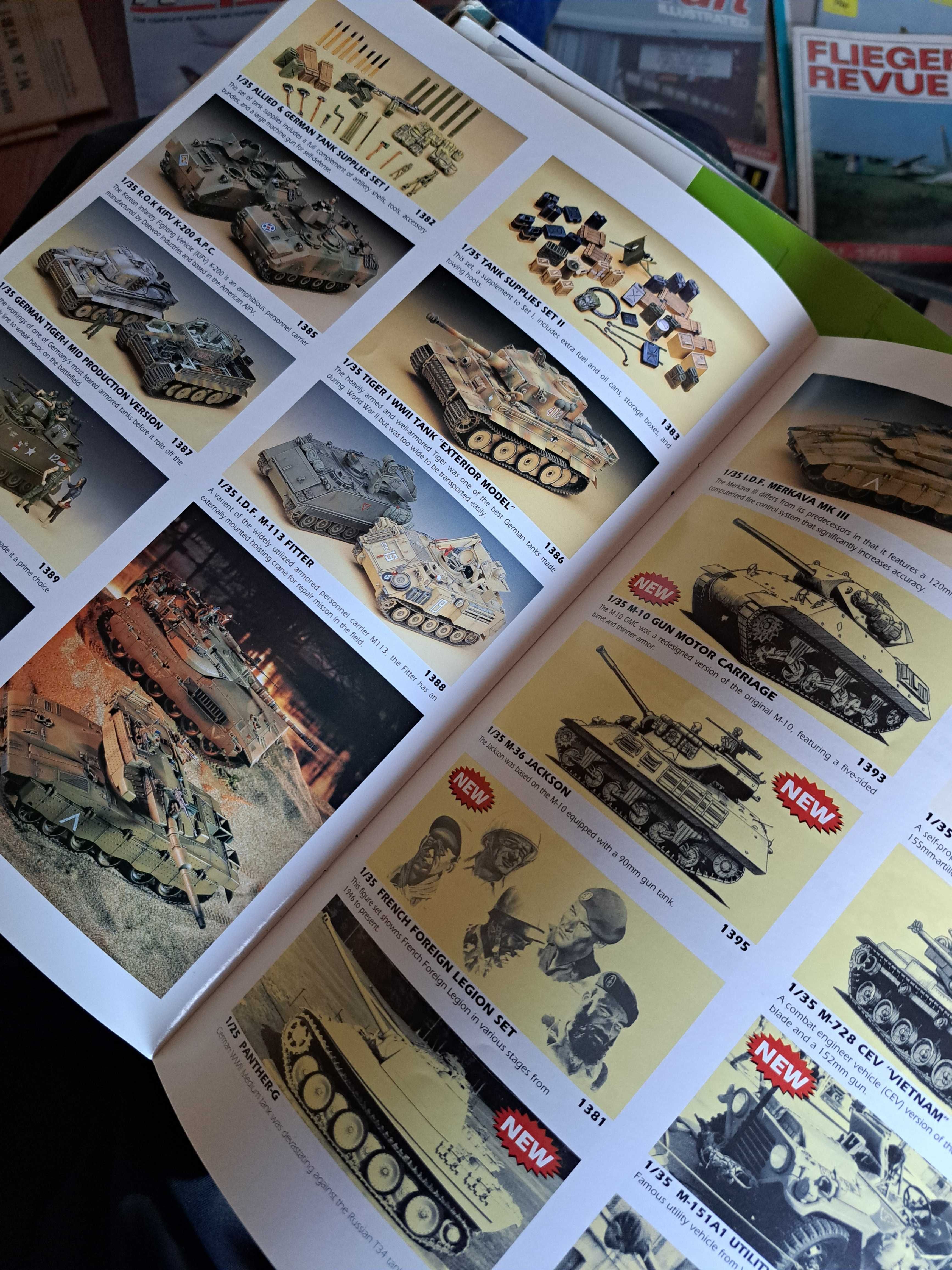 Katalog ACADEMY 2001-02 modelarstwo Model Kits