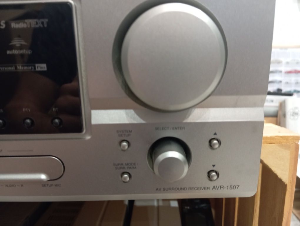 Amplituner Denon AVR-1507 + pilot RC1049