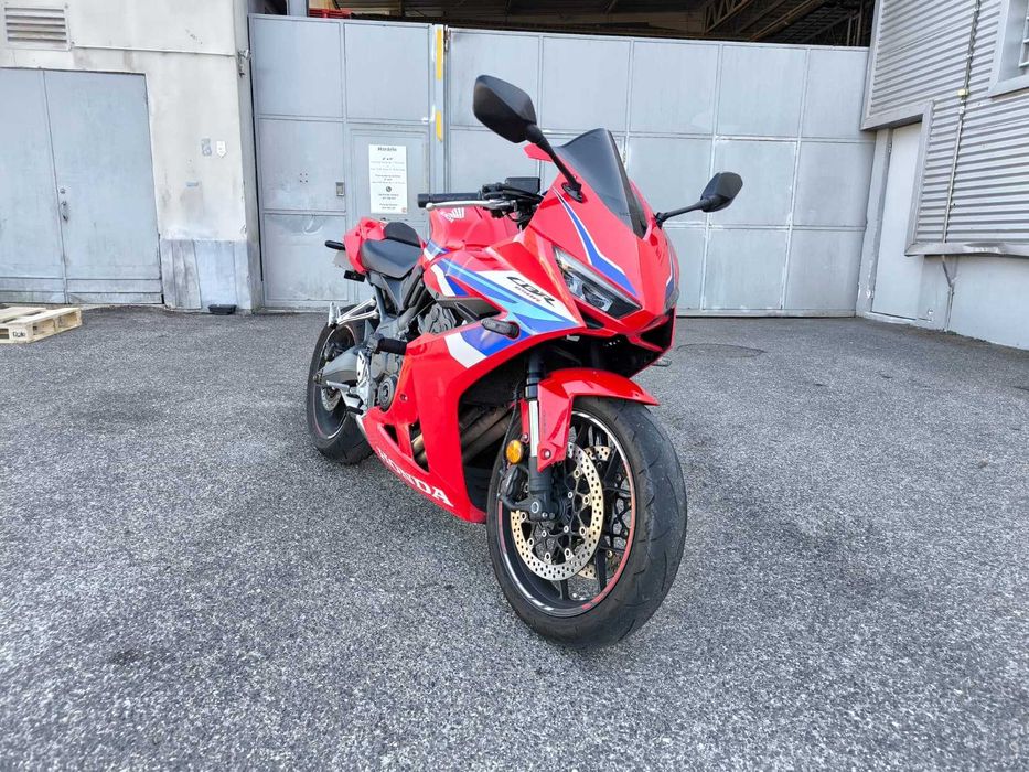 Honda CBR650R 70 kw - Aceito trocas