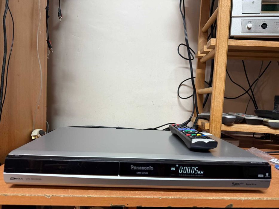 Nagrywarka Panasonic DMR-EH595 USB HDMI kopiarkaDVD-RW/HDD 250GB PILOT