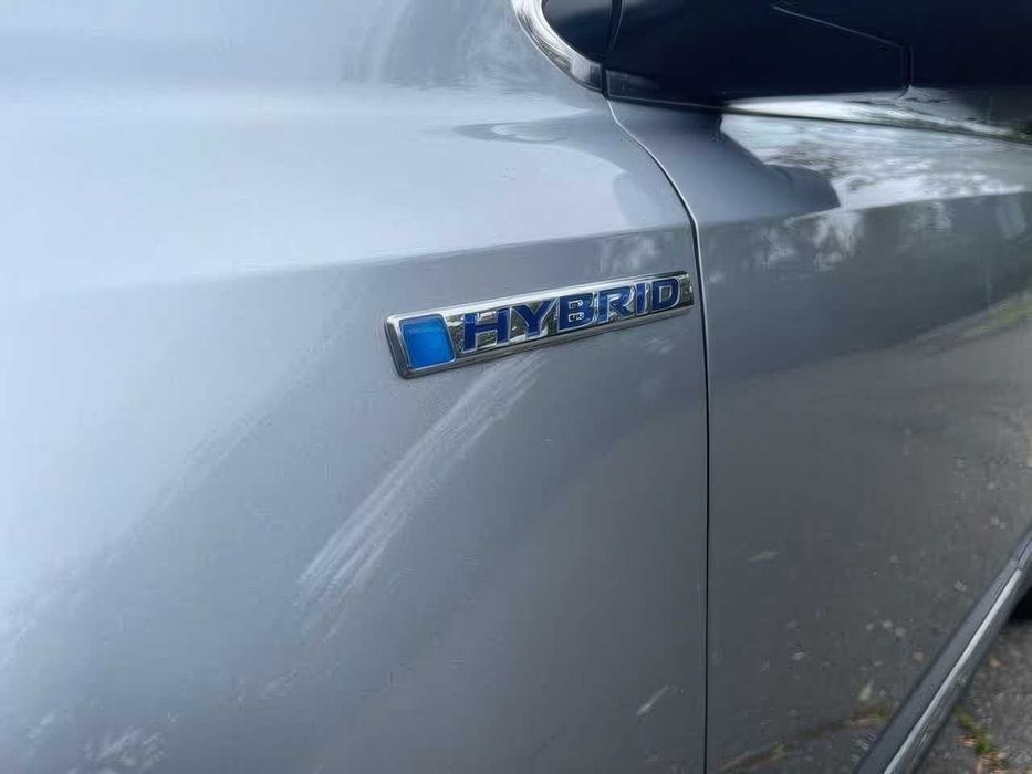 Honda CR-V Hybrid Touring      2022