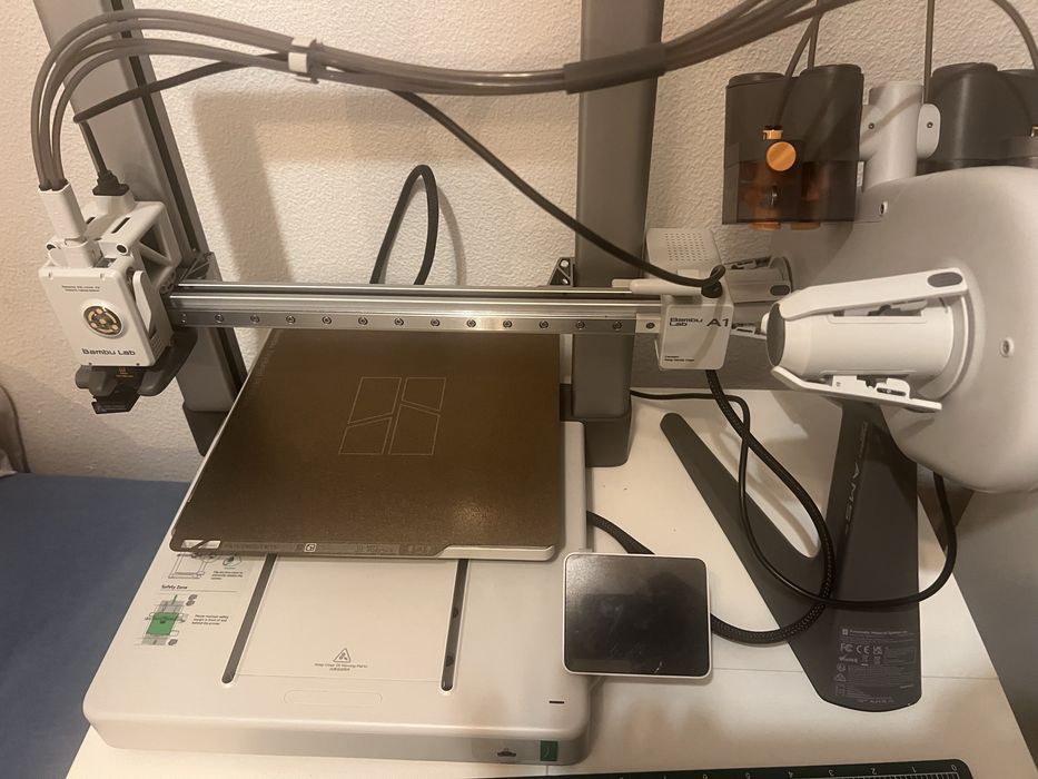 Impressora 3D Bambu Lab A1 Combinação A1