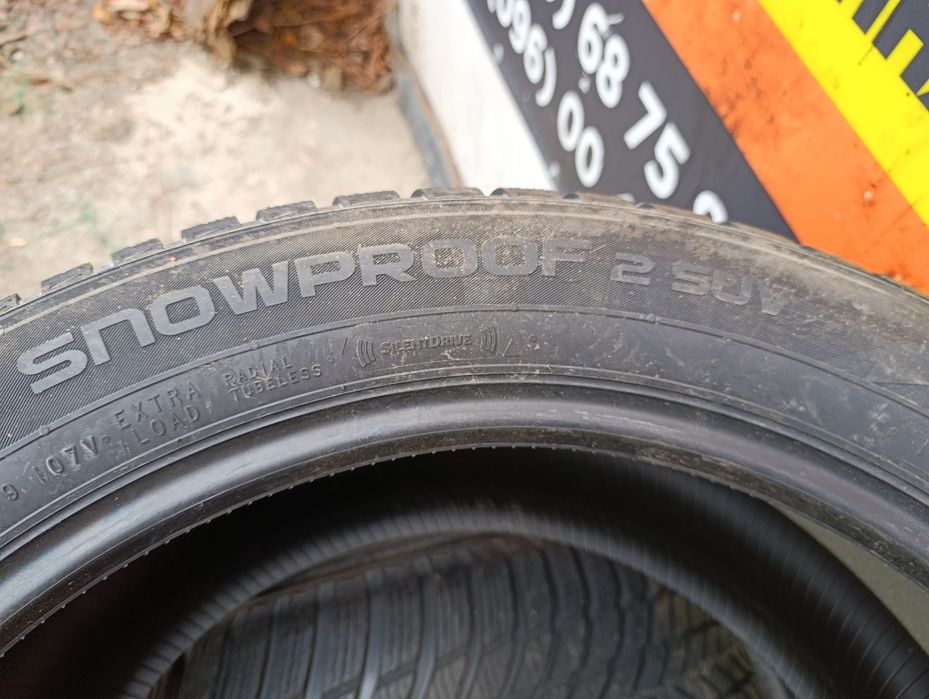 Продам комплект шин  Nokian snowproof 2 suv 255/50-19