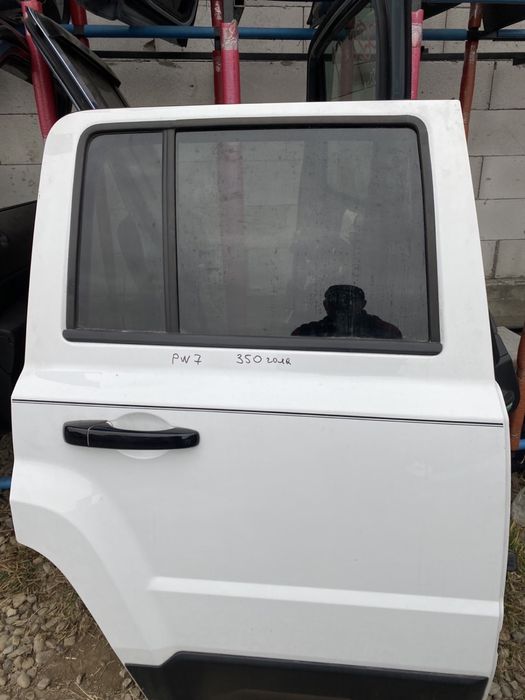 Двері (двери, дверь) Jeep Patriot compass Renegade Cherokee PBA PW7