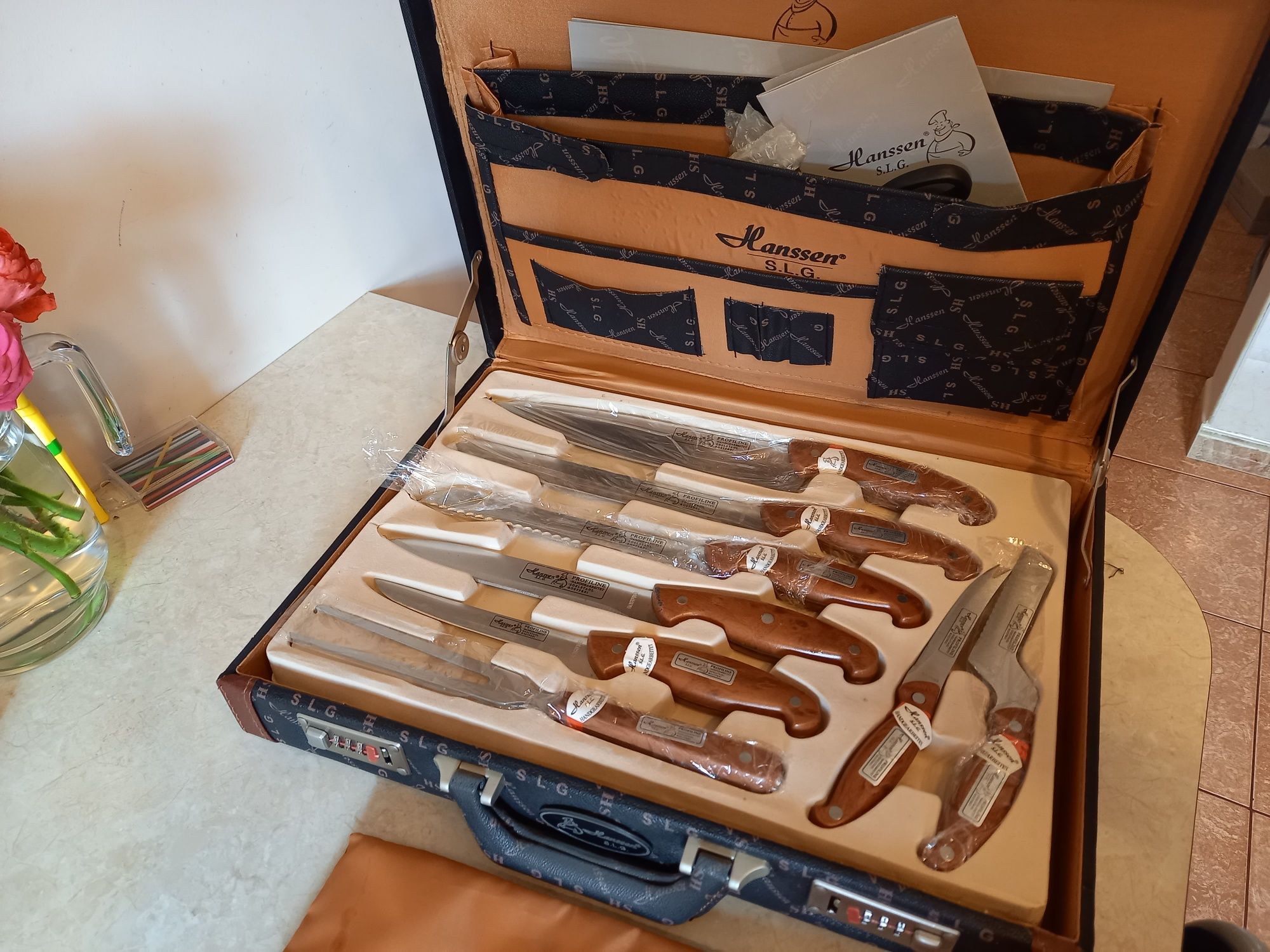Hanssen noże w walizce zestaw noży w OKAZJA ! Certyfikat 20 lat