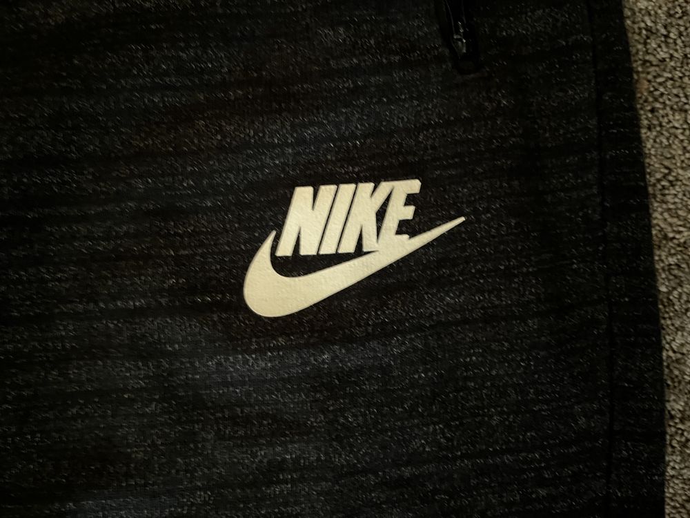 Spodnie dresowe Nike XL zwężane nogawki