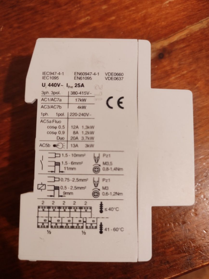 Мікроконтролер ARM ST STM32F103VCT6