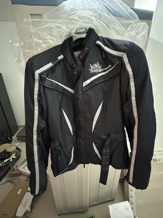 Vendo 3 casacos para mota + calças