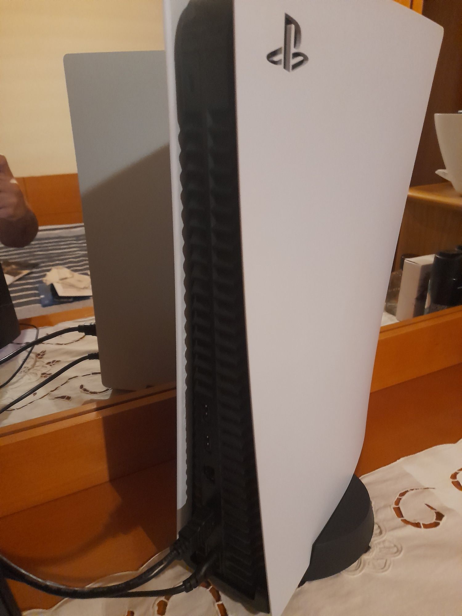 Ps5 com disco e com acessórios