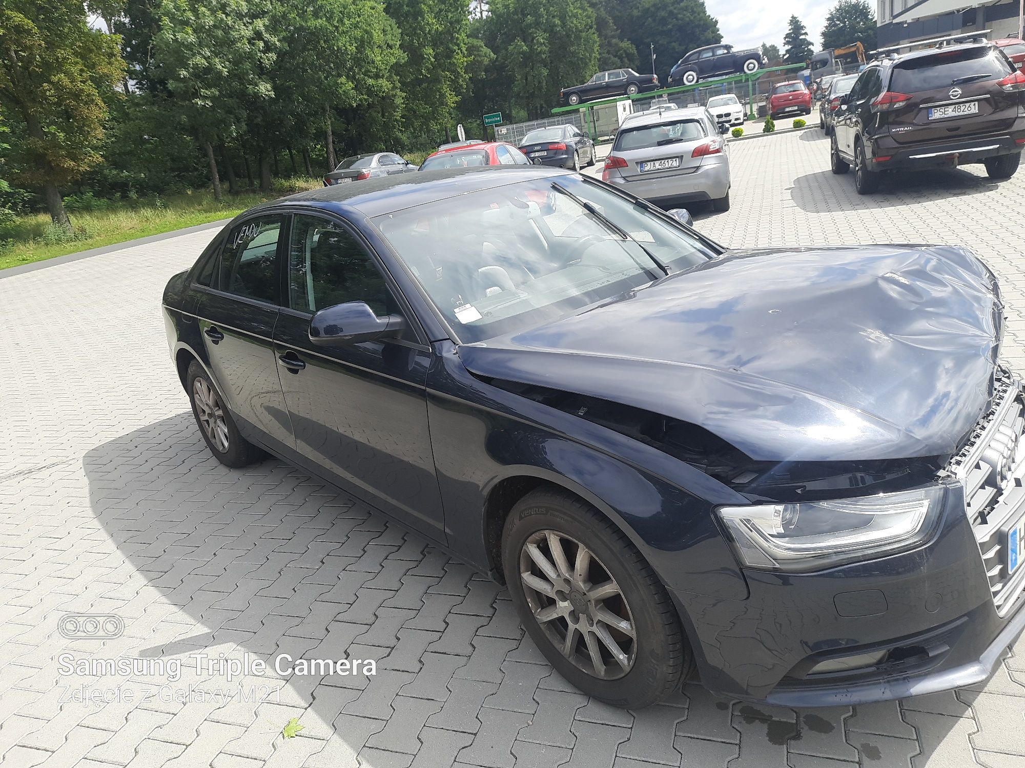 Audi a4 b8 2.0tdi manual skora